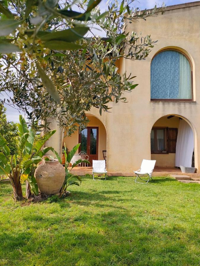 Bed and Breakfast La Finestra Sul Limone Castelvetrano Exterior foto