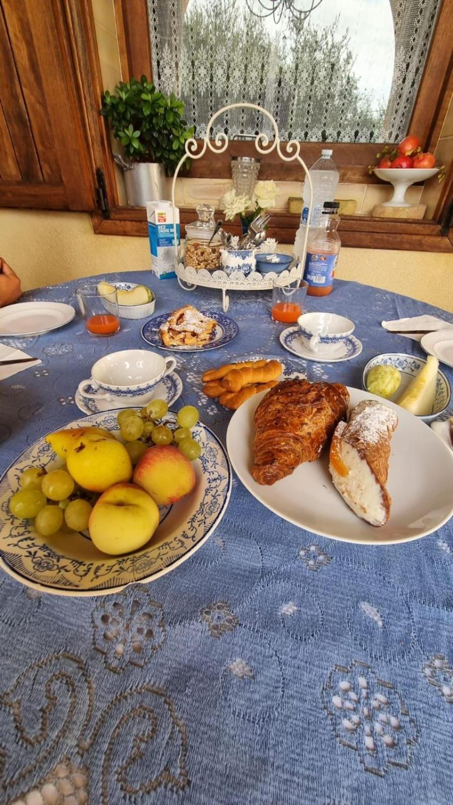 Bed and Breakfast La Finestra Sul Limone Castelvetrano Exterior foto
